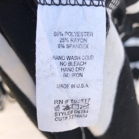 Soprano Black/White 3/4 Sleeve Stretch Stripe Dress | SIZE XS - Picture 5 of 5